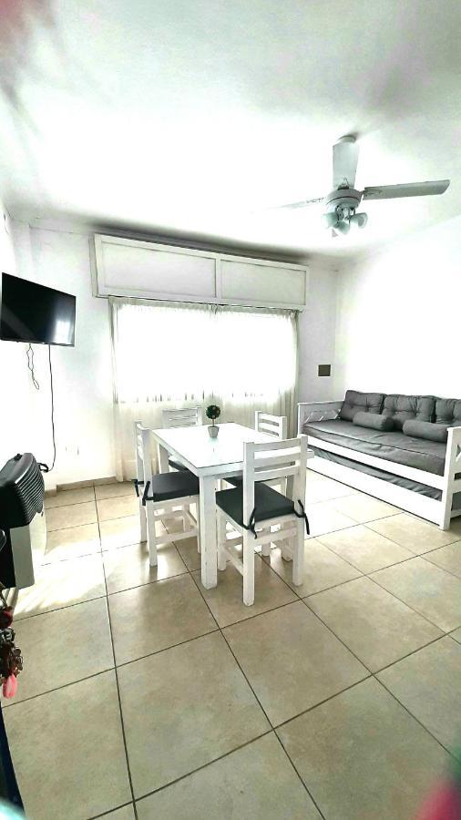 Ms Brown 863 Apartment *